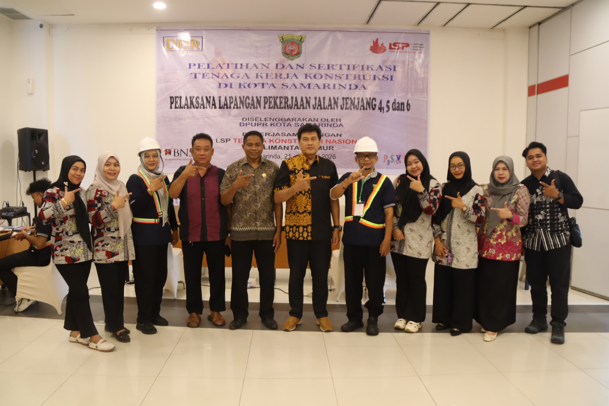 PELATIHAN DAN SERTIFIKASI Tenaga Kerja Konstruksi di Kota Samarinda Kegiatan Penyelenggaraan Pelatihan Tenaga Terampil Konstruksi